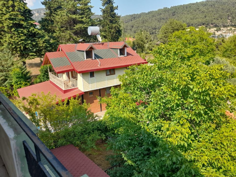 7+2, FUL EŞYALI, TAPULU, 950 m2 BAHÇELİ, HARİKA BİR YAYLA EVİ