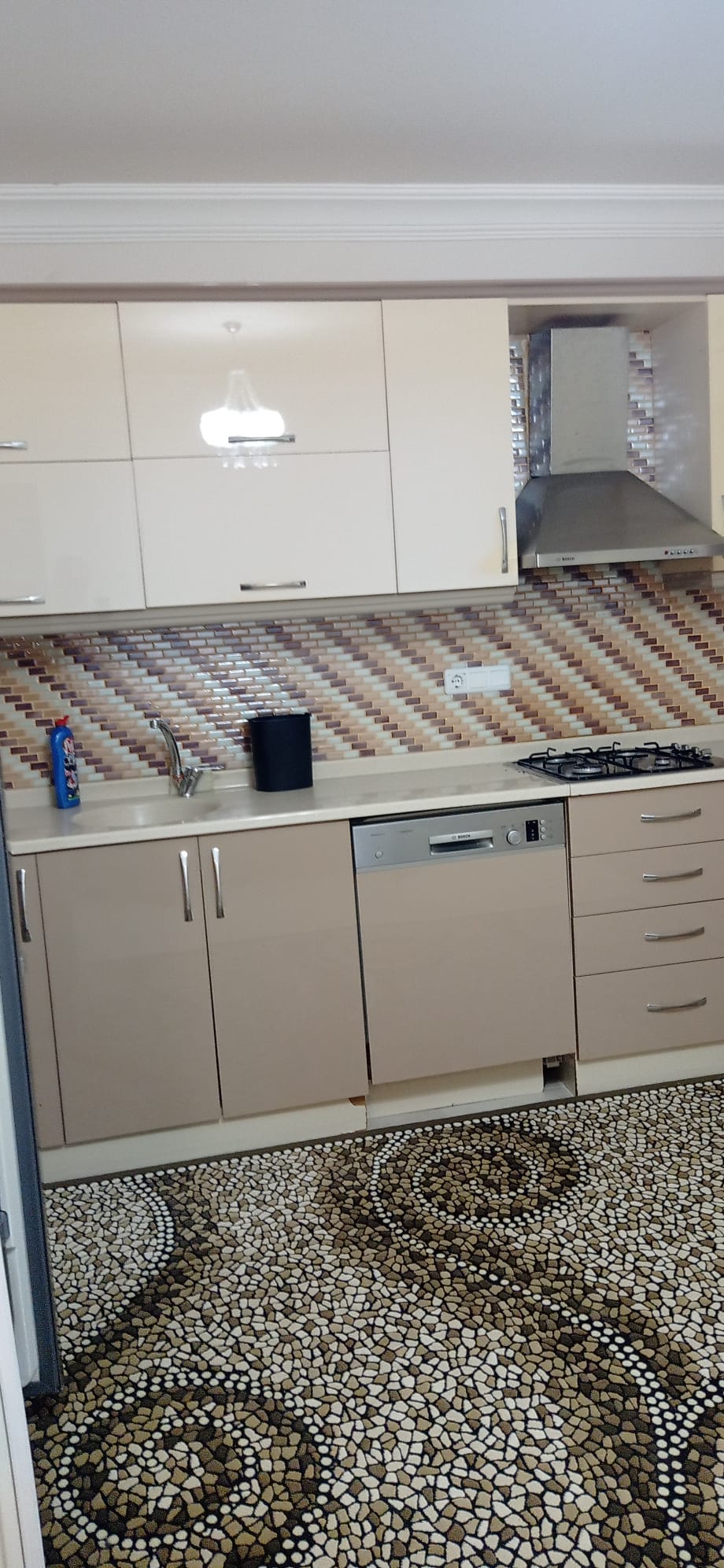 TOPAKTAŞ MEVKİİ 900 BAHÇE İÇERİSİNDE LÜKS VİLLA