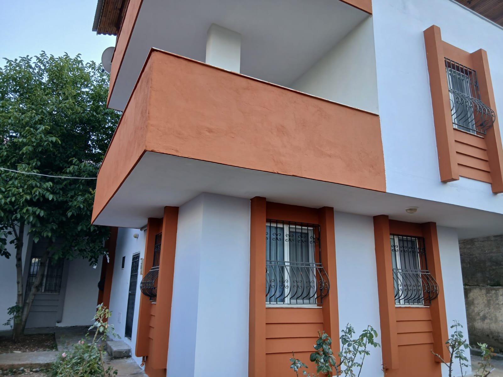 ESENTEPE CAMİİ ARKASI, 3 KATLI, 330M. ARSALI